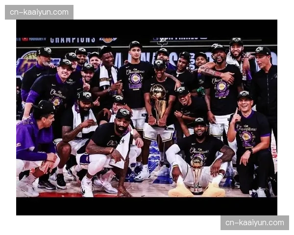 湖人开启八连主场赛程 詹姆斯与戴维斯双核驱动