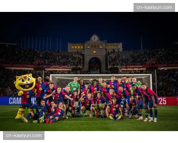 巴萨少一人作战下半时大举进攻 战术冒险未成功